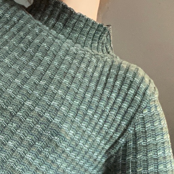 Vintage Sweater - Picture 9 of 15